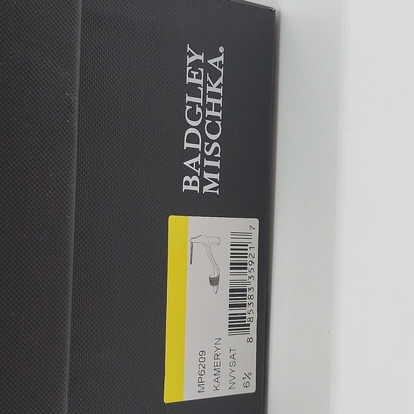 1005- Badgley Mischka Heels Women’s Sandals Size 6.5 NWT - Picture 8 of 16